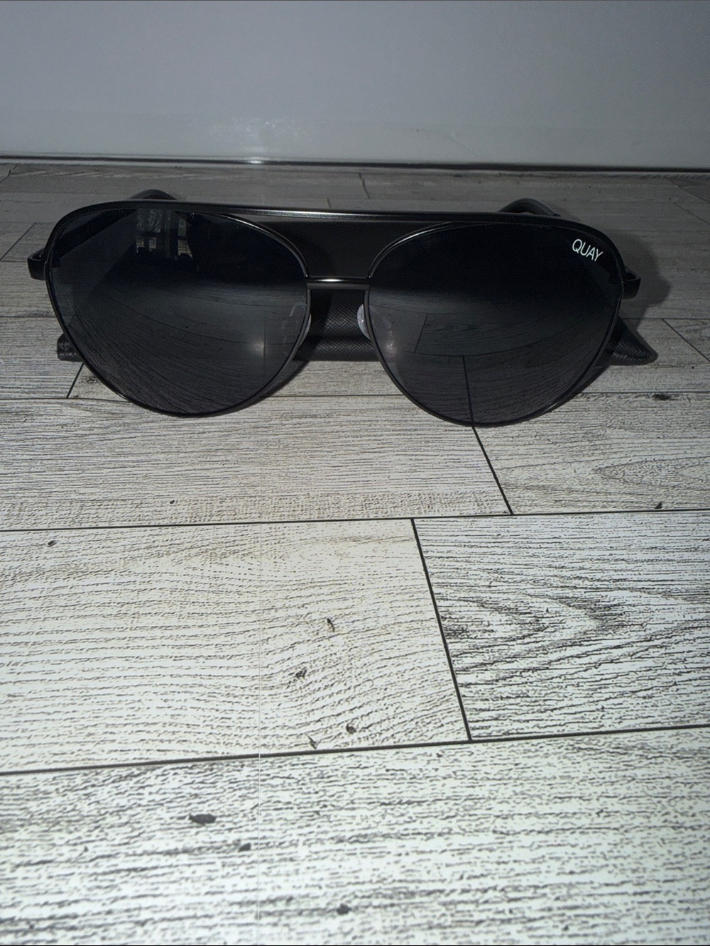 New Quay Australia Black Metal Aviator Sunglasses